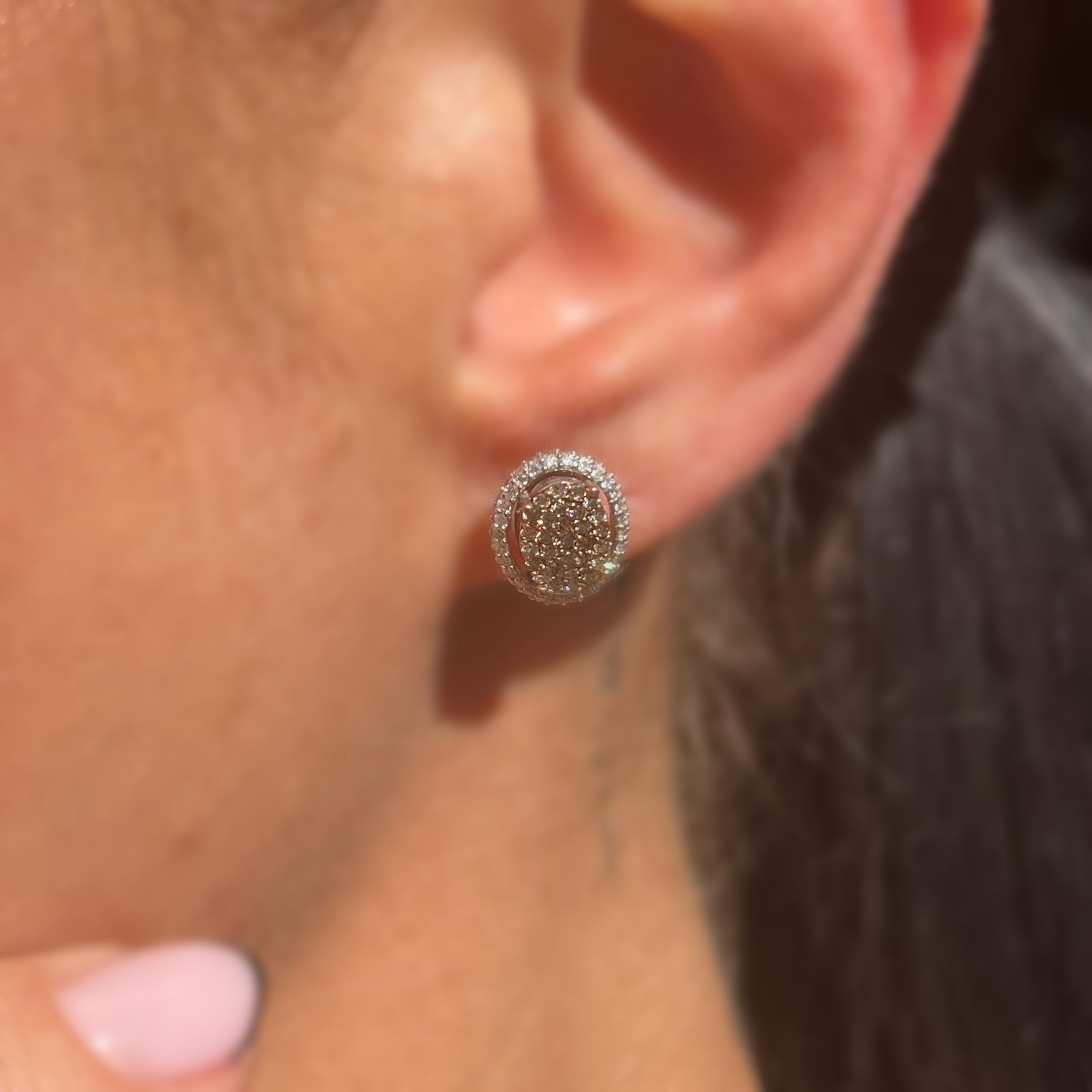 Обеци бяло и розово злато с диаманти цвят шампанско 0.89 карата